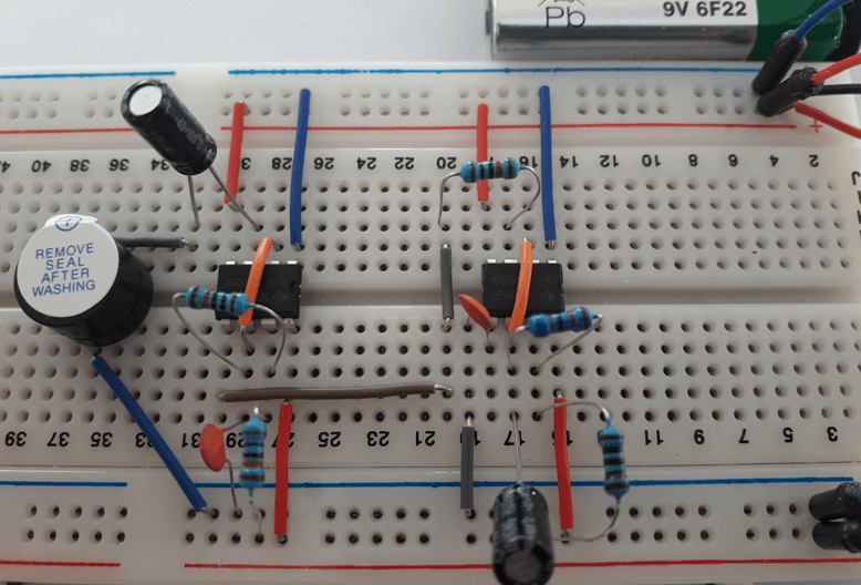 Police Siren Using 555 Timers (Designed Circuit)